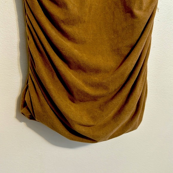 HOLLYWORLD - Picture 4 of 14